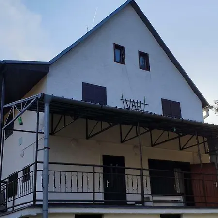 Pensjonat Chata Vah Prasice